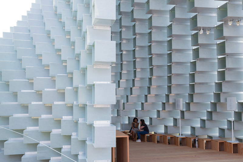 Illustration for article titled Bjarke Ingels Built a Real-Life Minecraft Structure in London